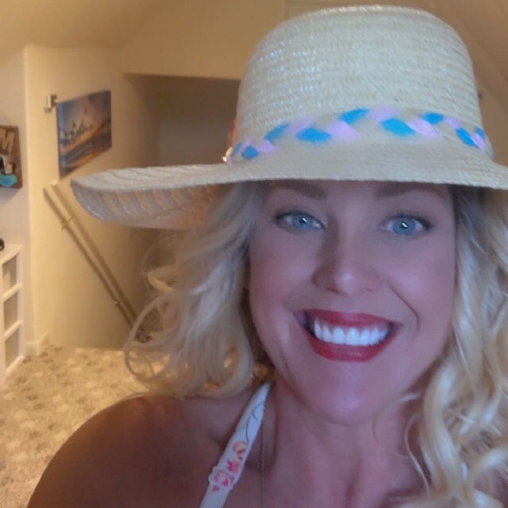 Meet your Posher, Angie